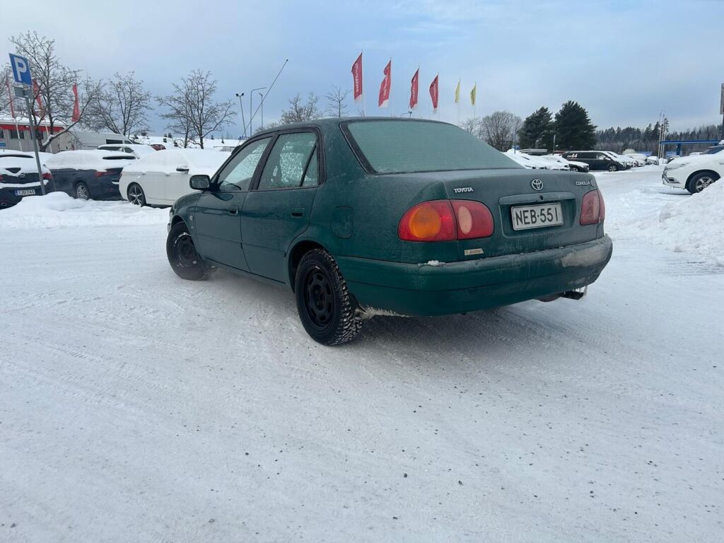 Toyota Corolla 2000 Vihreä