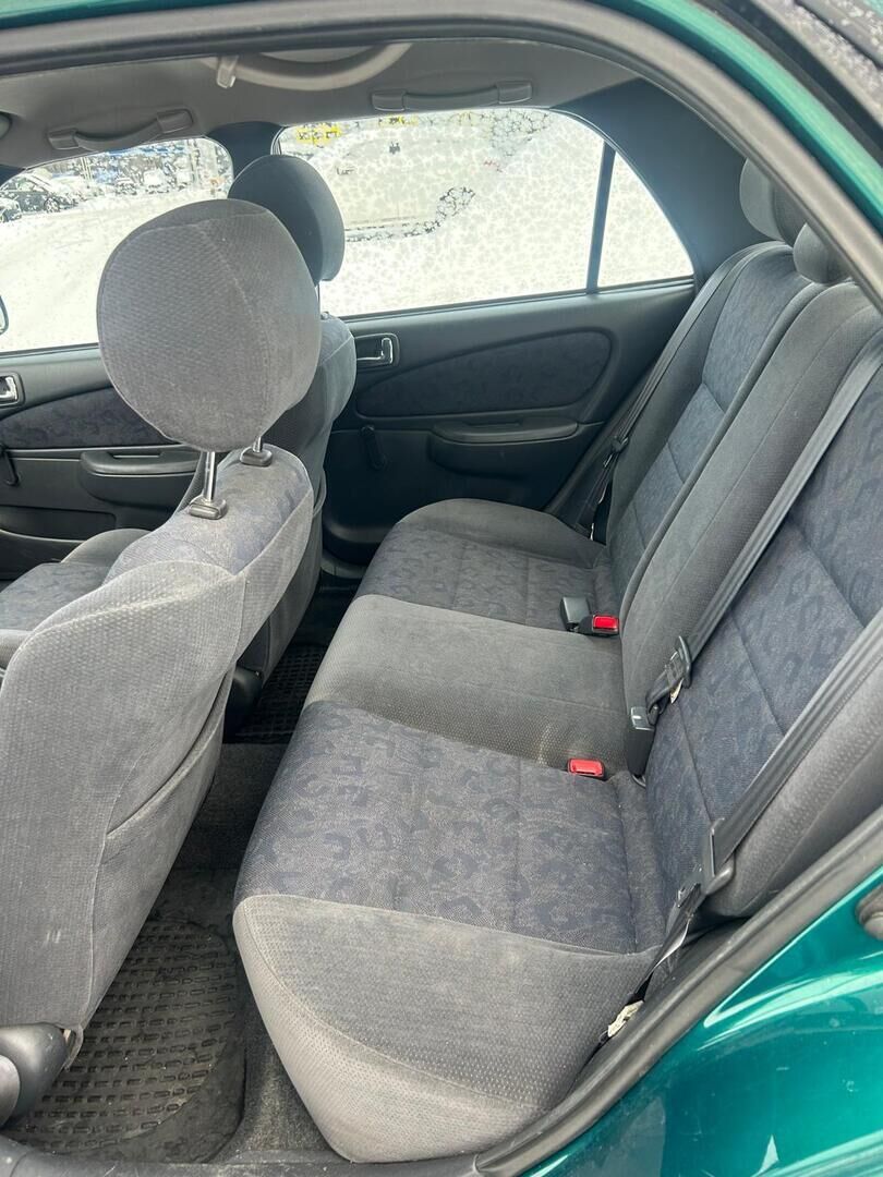 Toyota Corolla 2000 Vihreä