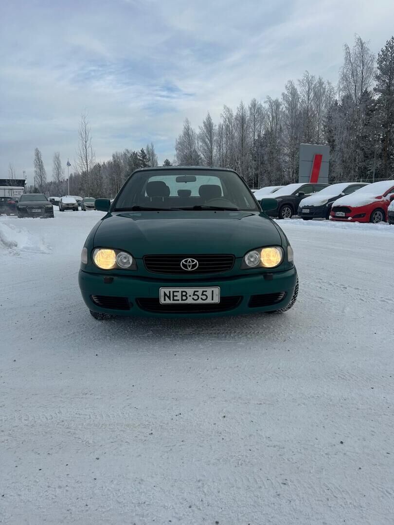 Toyota Corolla 2000 Vihreä