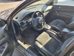 Volkswagen Passat 2002 Musta