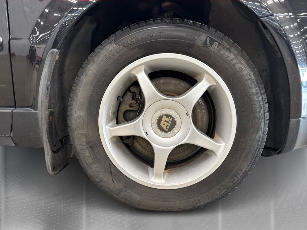 Volkswagen Passat 2002 Musta