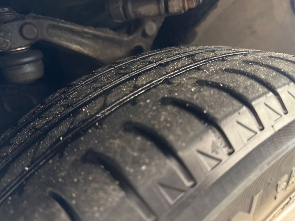 Volkswagen Passat 2002 Musta