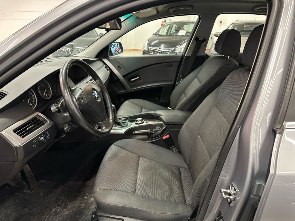 BMW 525 2004 Harmaa