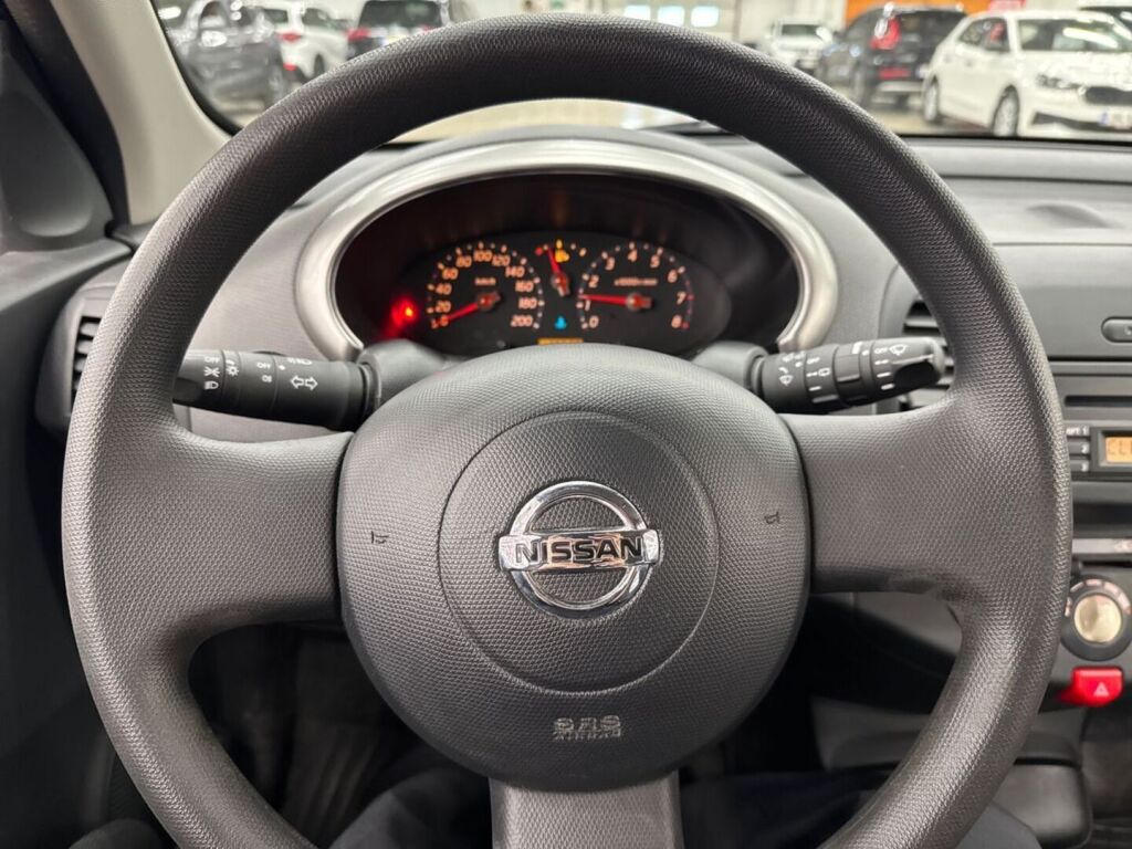 Nissan Micra 2003 Sininen