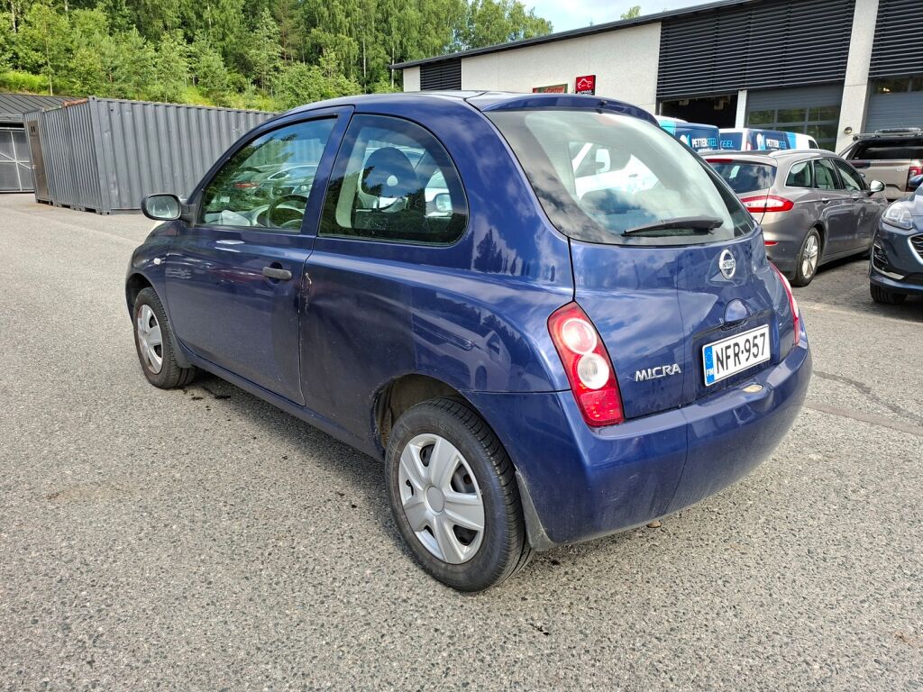 Nissan Micra 2003 Sininen