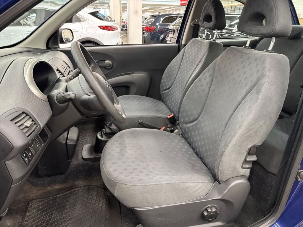Nissan Micra 2003 Sininen