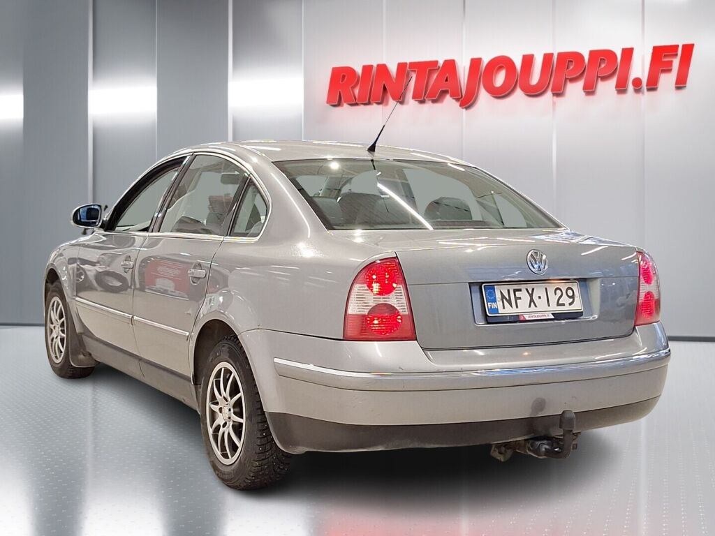 Volkswagen Passat 2004 Harmaa