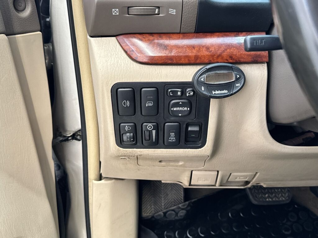 Toyota Land Cruiser 2004 Keltainen