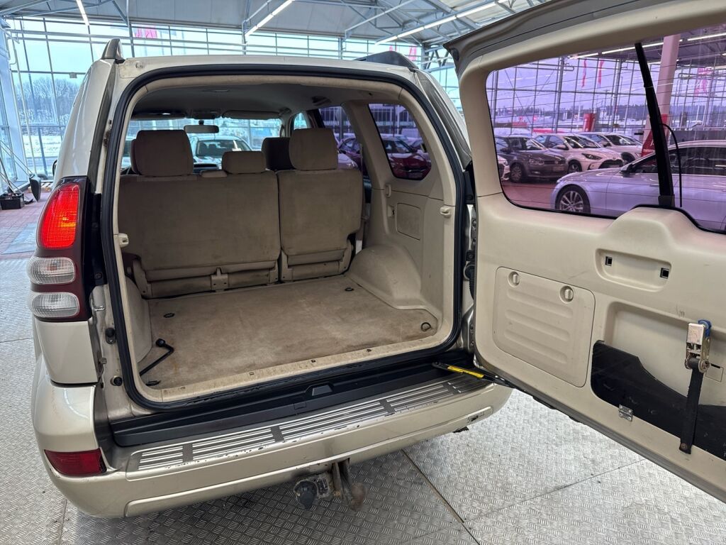 Toyota Land Cruiser 2004 Keltainen