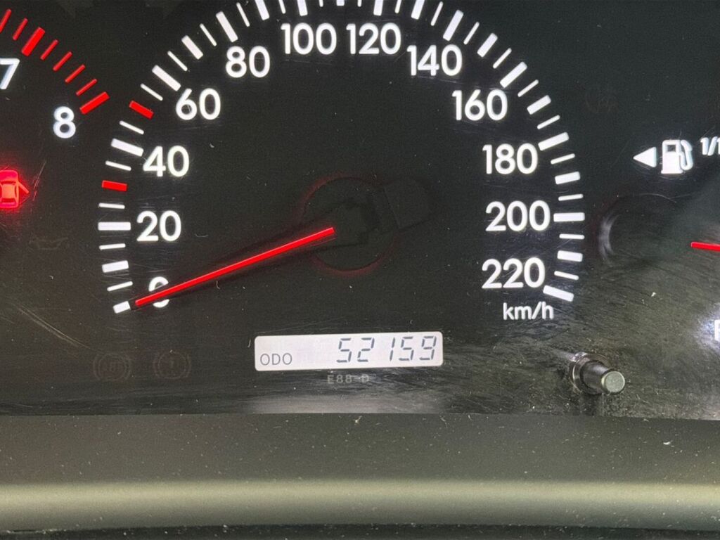 Toyota Corolla 2005 Harmaa