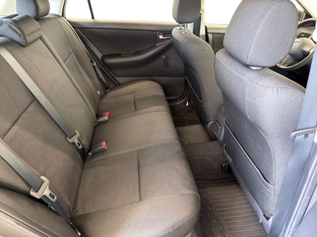 Toyota Corolla 2005 Harmaa