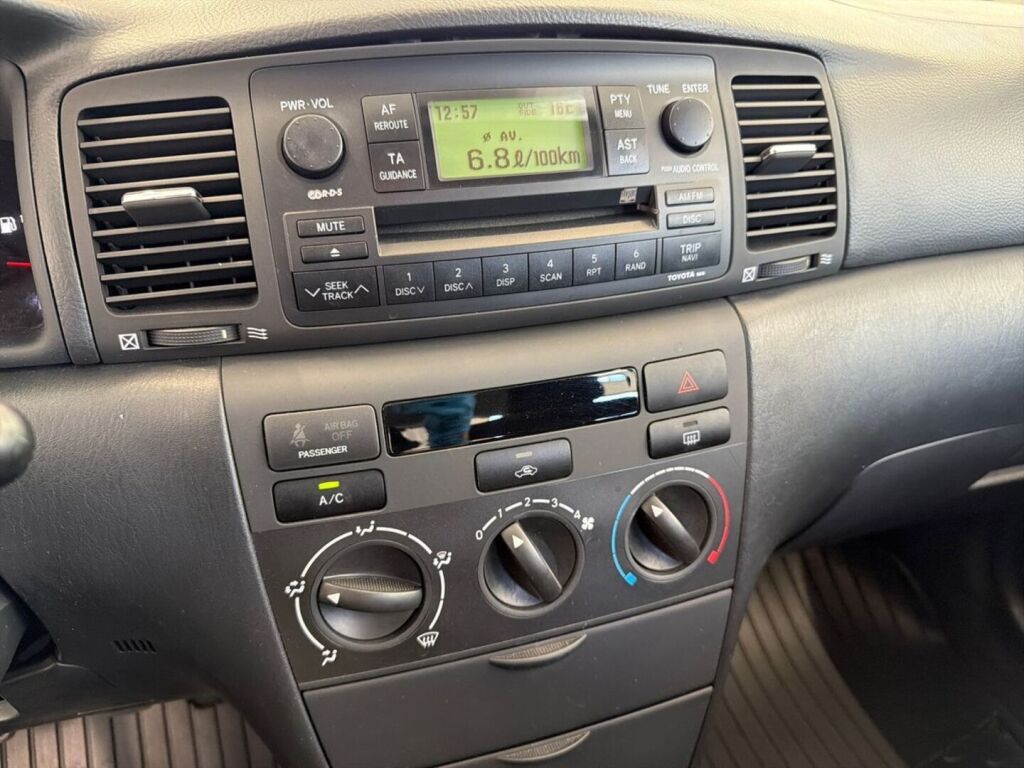 Toyota Corolla 2005 Harmaa
