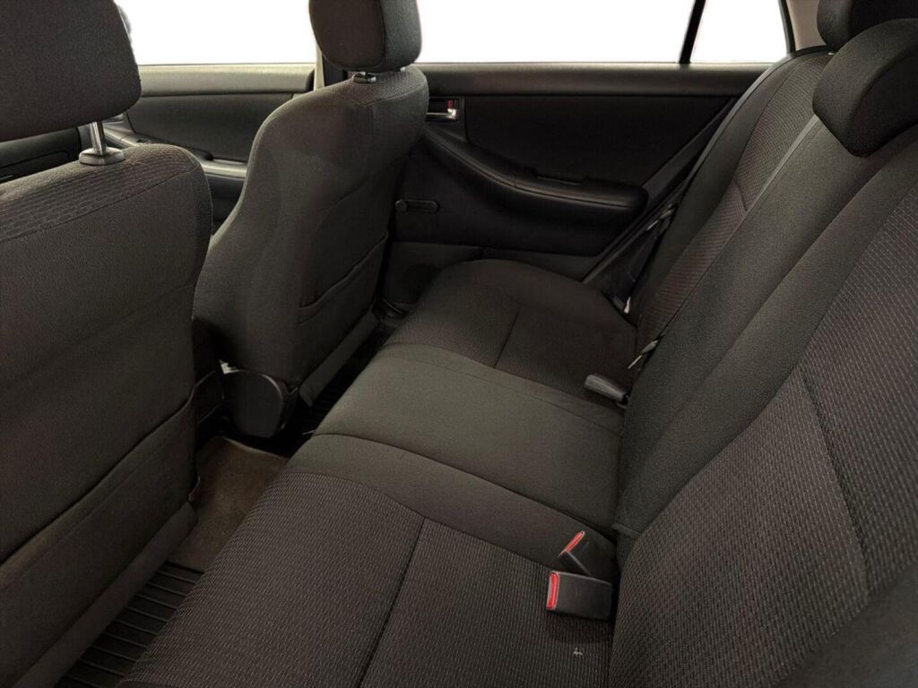 Toyota Corolla 2004 Valkoinen