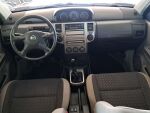 Nissan X-TRAIL 2005 Punainen