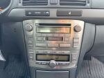 Toyota Avensis 2004 Harmaa