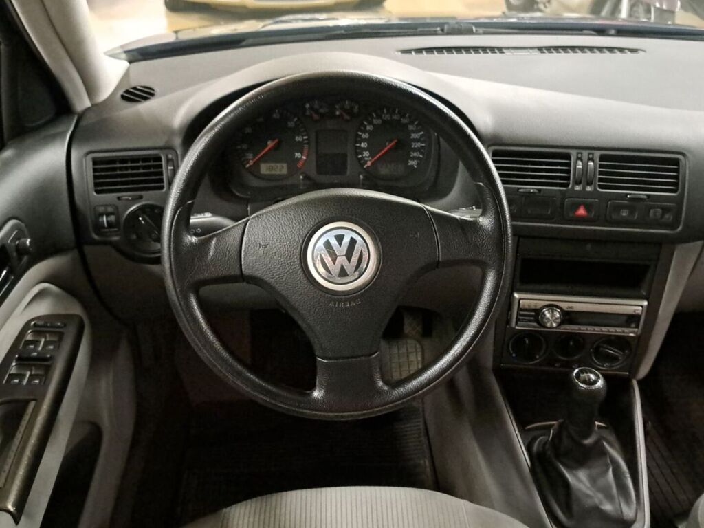 Volkswagen Bora 2005 Sininen