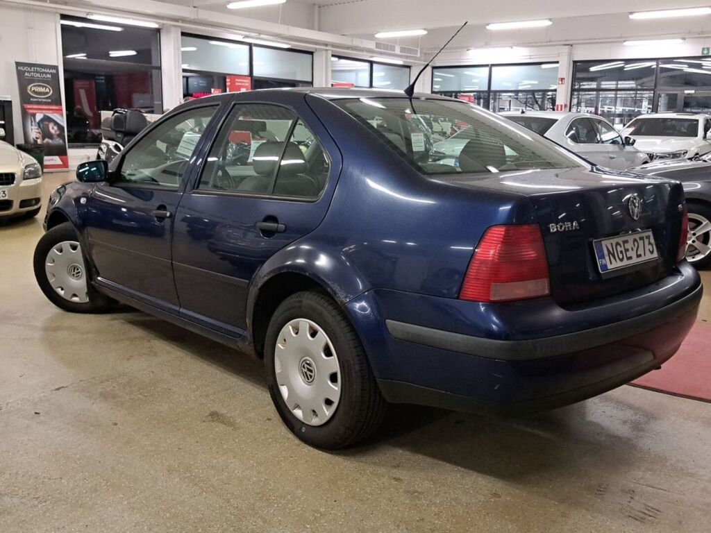 Volkswagen Bora 2005 Sininen