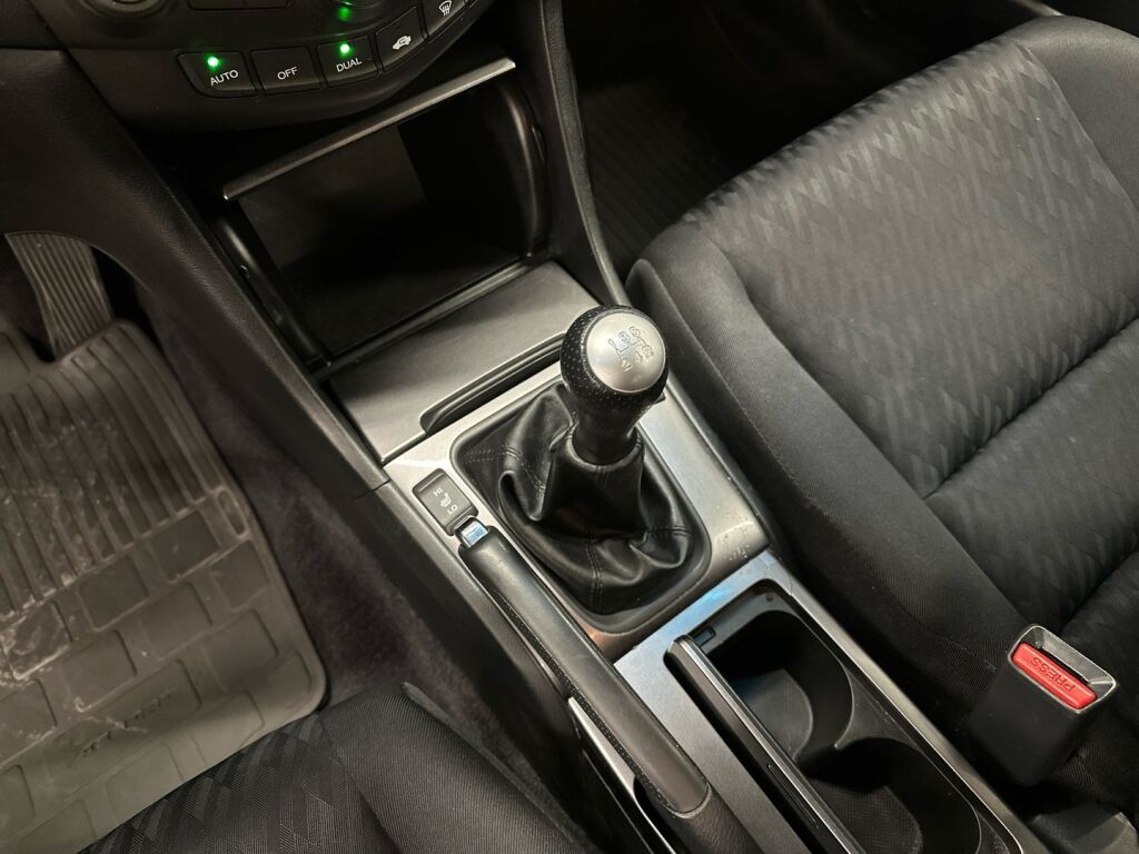 Honda Accord 2005 Sininen