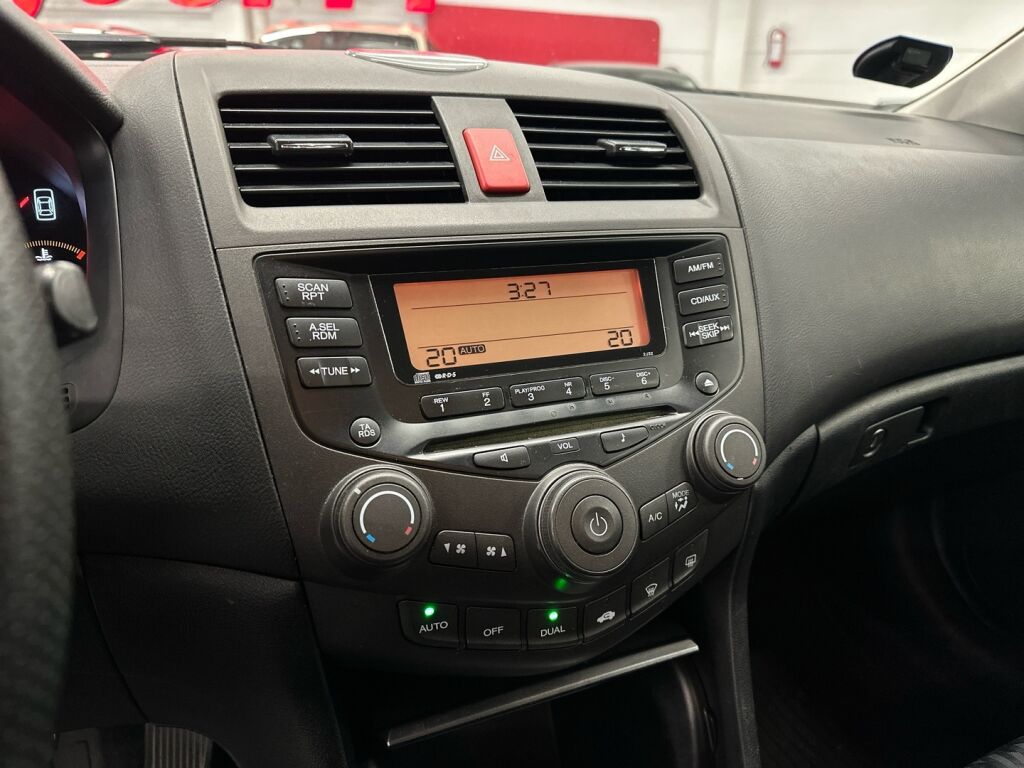 Honda Accord 2005 Sininen