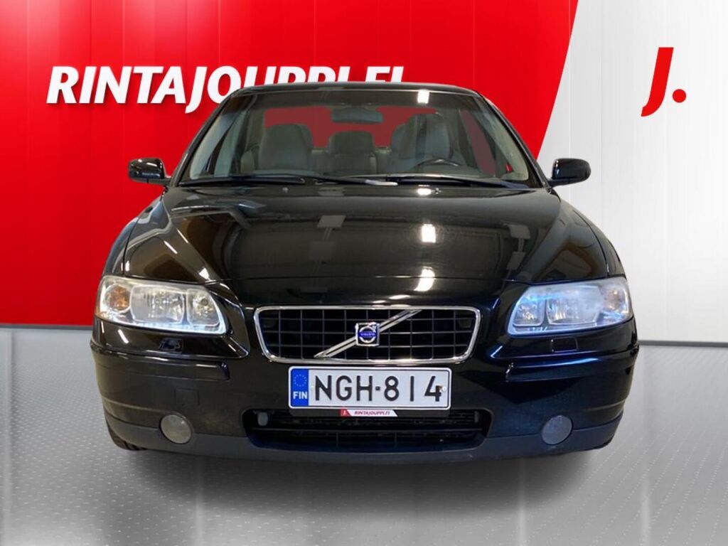 Volvo S60 2005 Musta