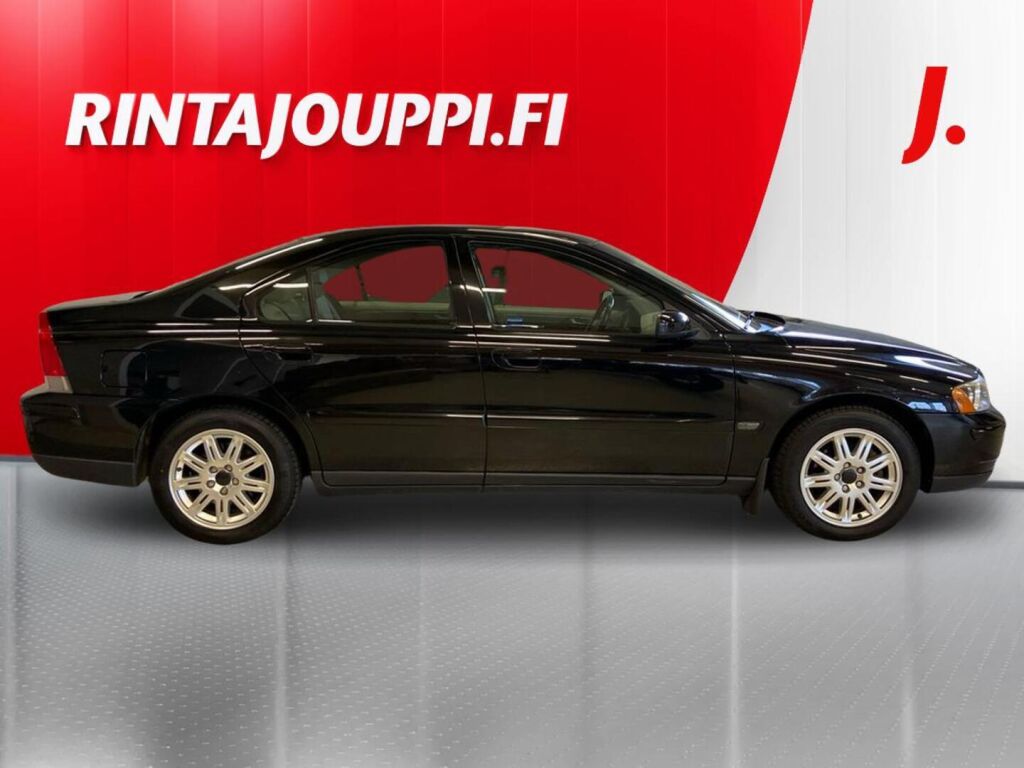 Volvo S60 2005 Musta