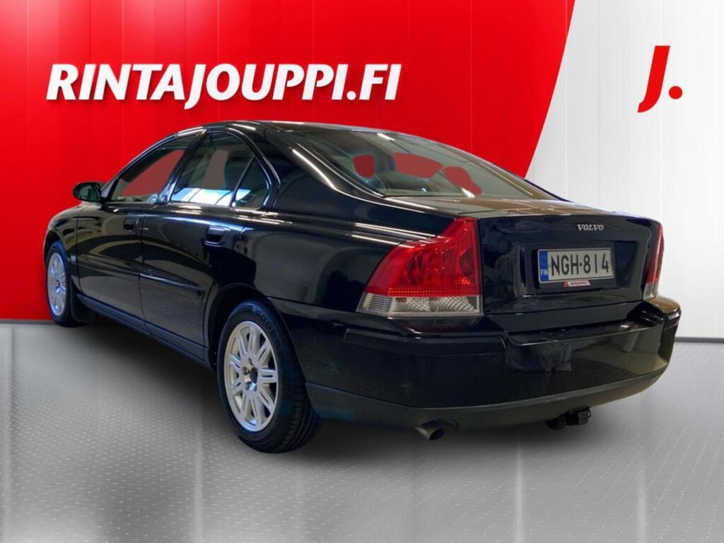 Volvo S60 2005 Musta