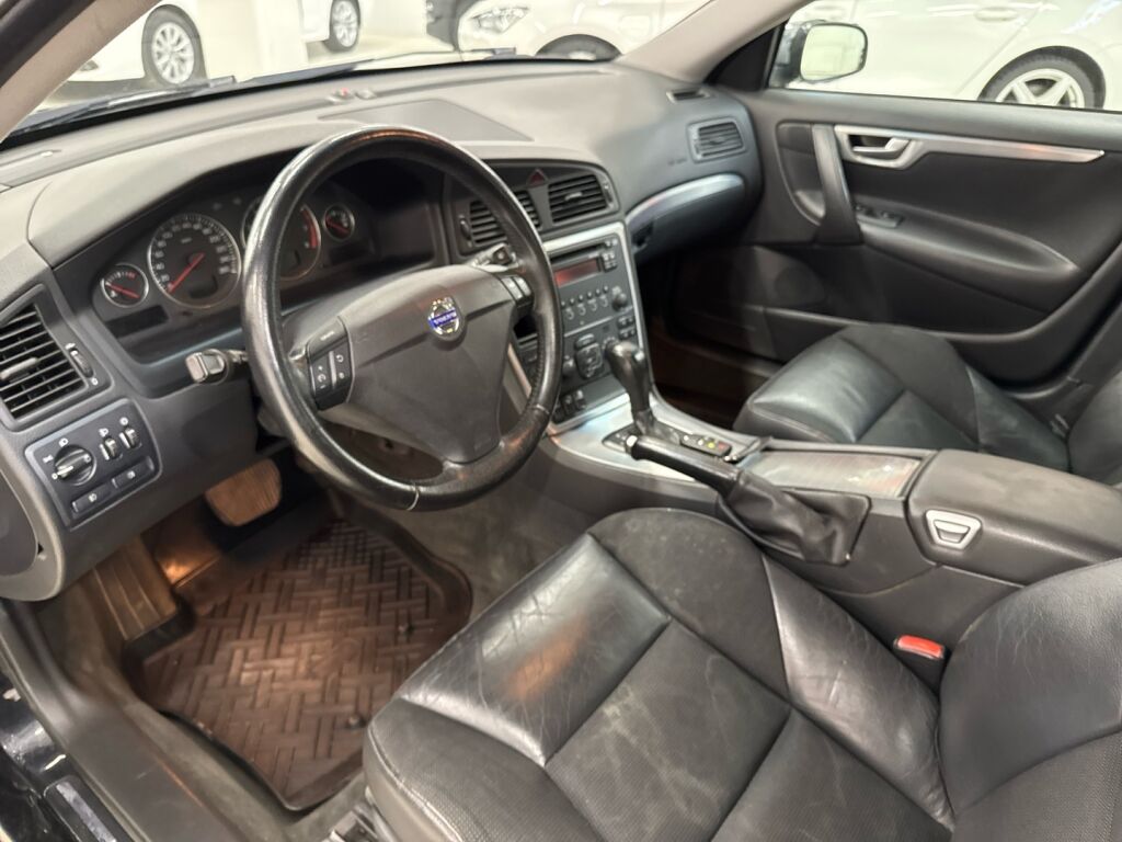 Volvo S60 2005 Musta