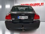 Volvo S60 2005 Musta