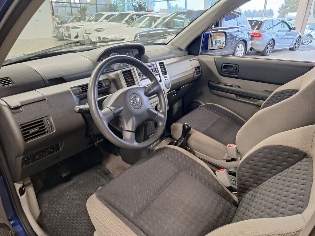 Nissan X-TRAIL 2005 Sininen