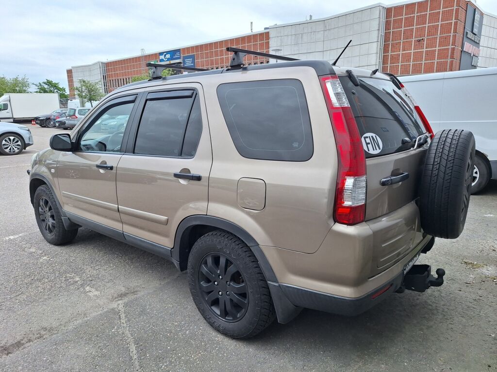 Honda CR-V 2005 Ruskea (beige)