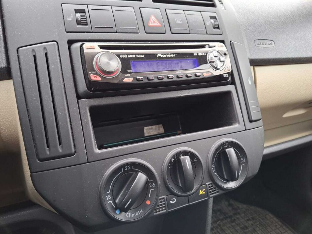 Volkswagen Polo 2005 Sininen