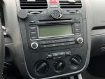 Volkswagen Golf 2005 Punainen