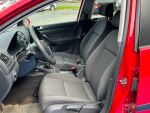 Volkswagen Golf 2005 Punainen