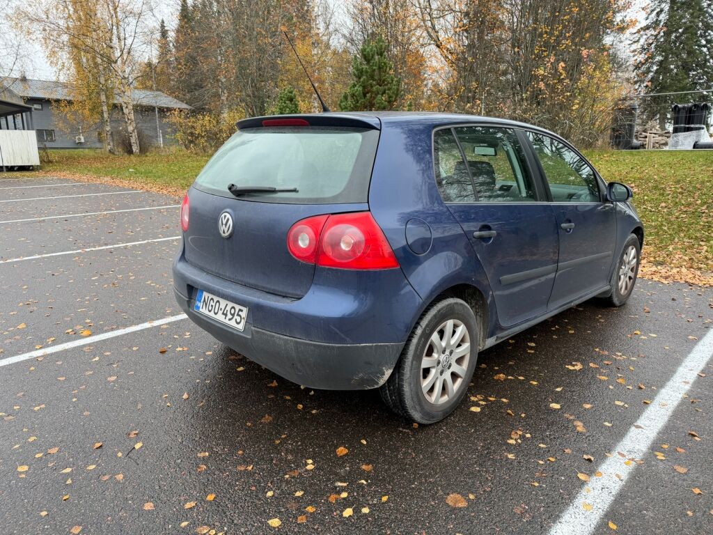 Volkswagen Golf 2006 Sininen