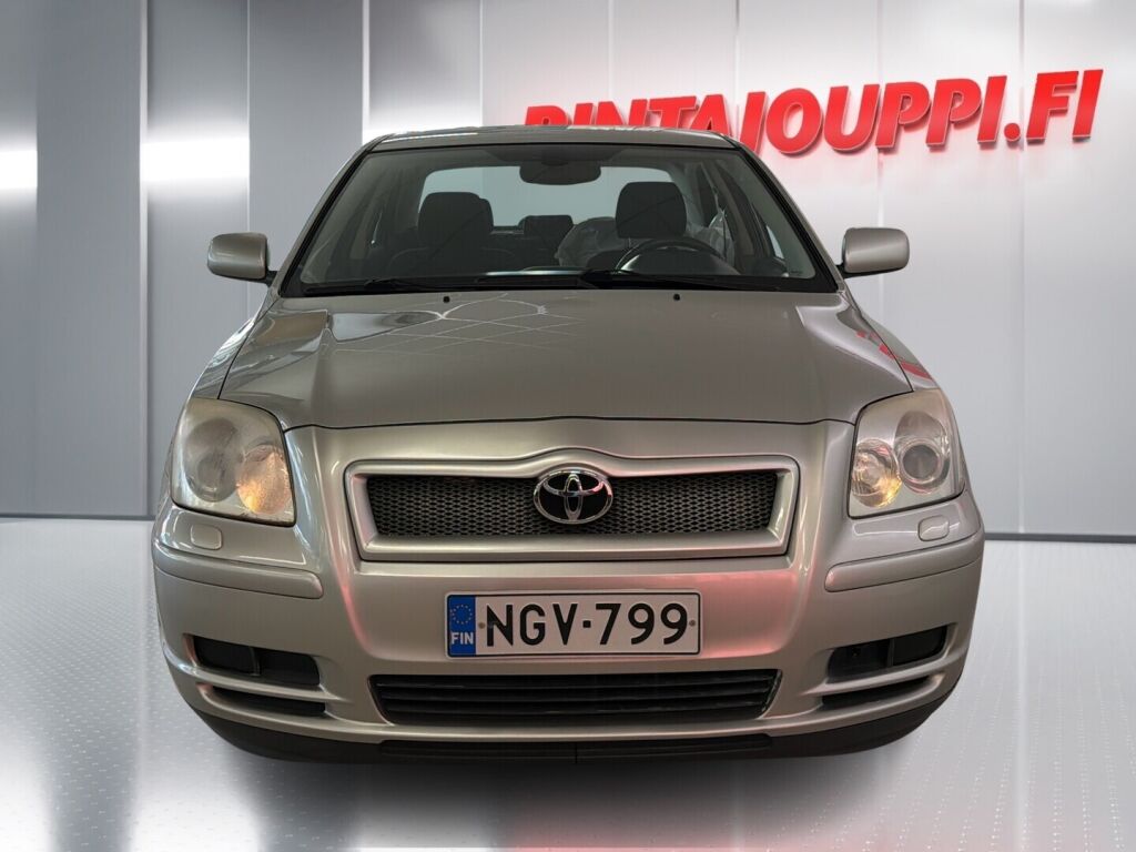 Toyota Avensis 2006 Hopea