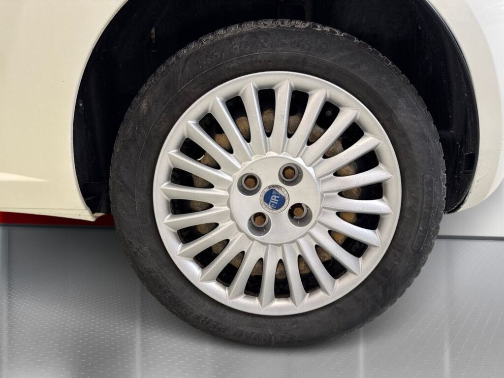 Fiat Punto 2006 Valkoinen