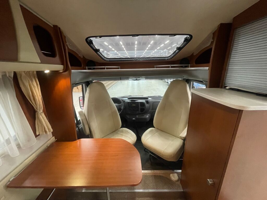 Dethleffs Jubivan T 600 2006 Harmaa