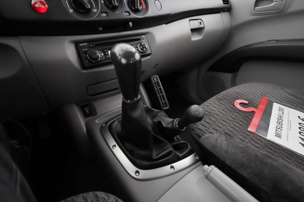 Mitsubishi L200 2007 Vihreä