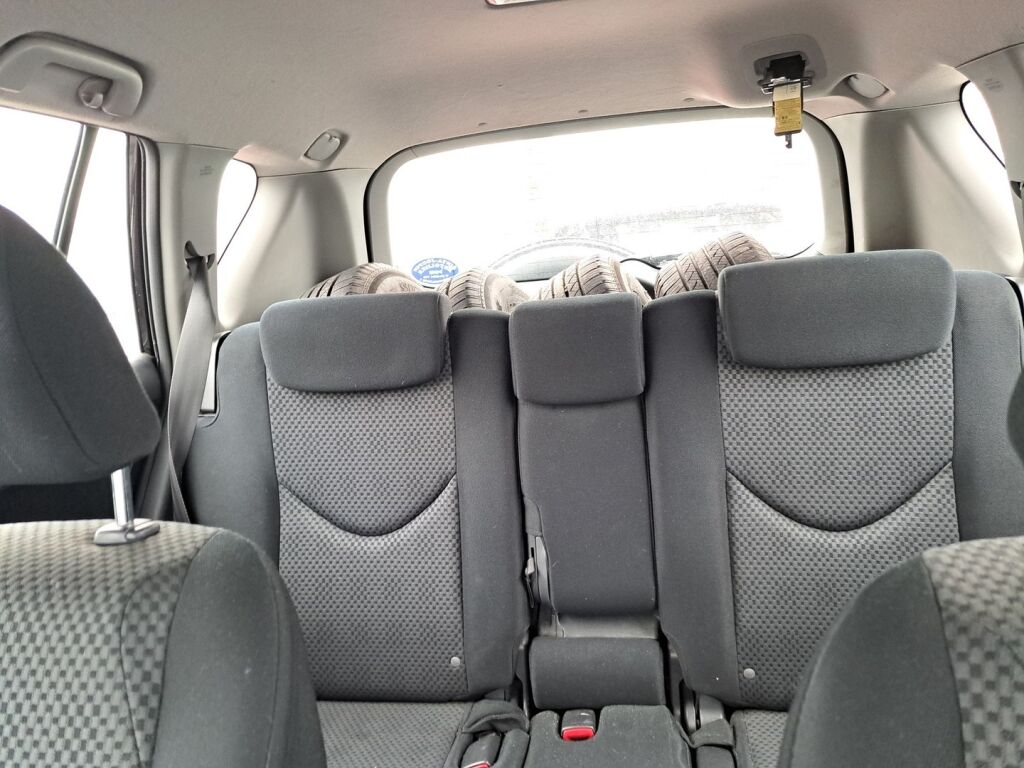 Toyota RAV4 2007 Musta