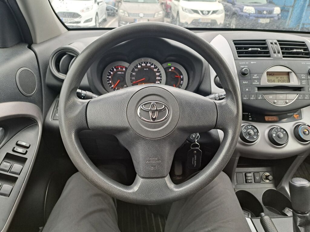 Toyota RAV4 2007 Musta
