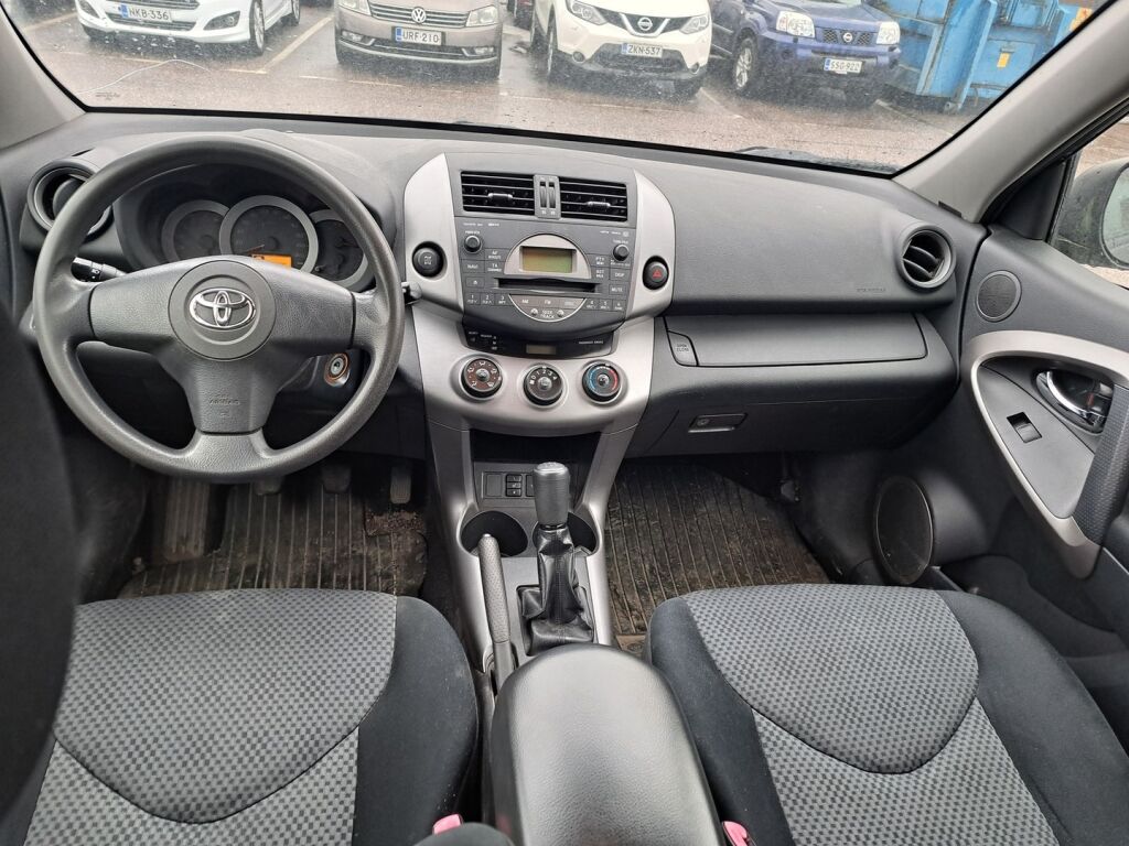 Toyota RAV4 2007 Musta