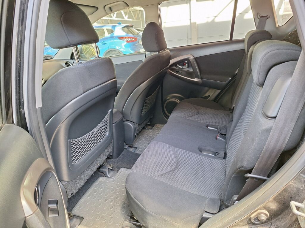 Toyota RAV4 2007 Musta