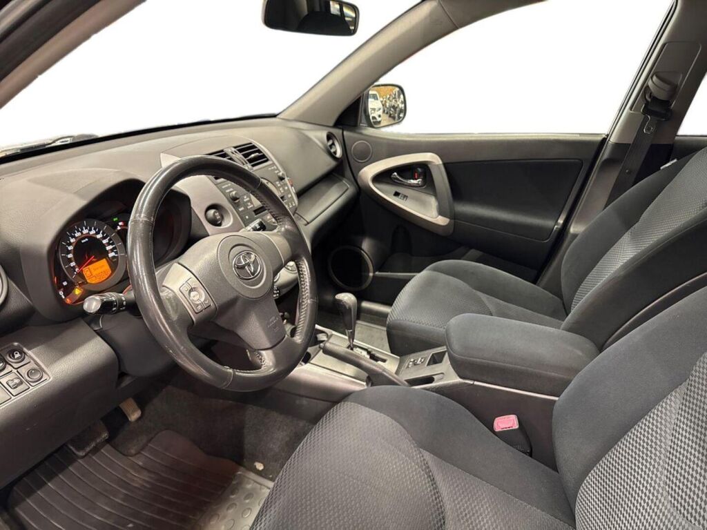 Toyota RAV4 2007 Musta