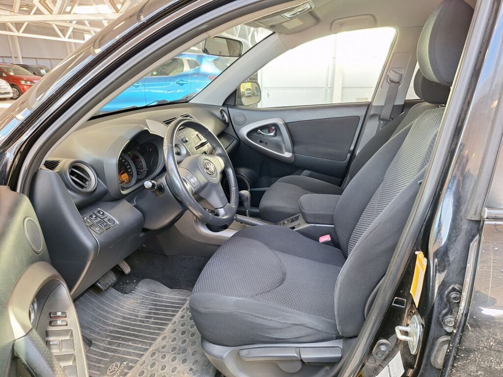 Toyota RAV4 2007 Musta