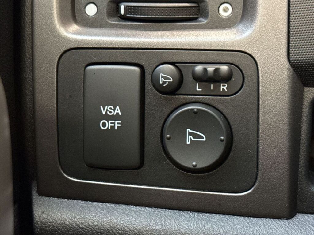 Honda CR-V 2007 Punainen
