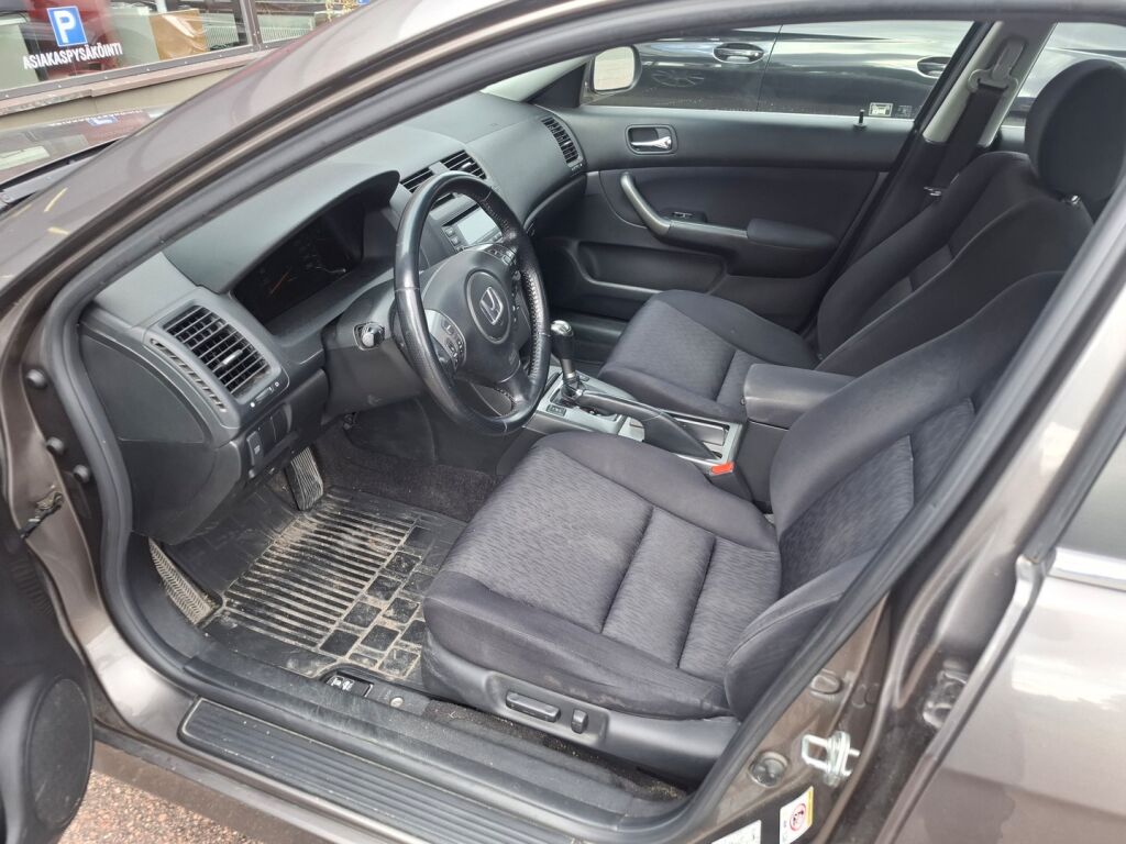 Honda Accord 2007 Ruskea (beige)