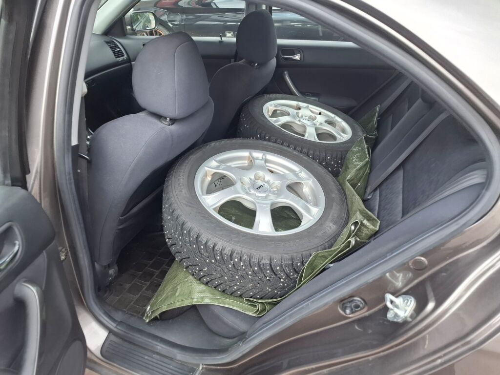 Honda Accord 2007 Ruskea (beige)