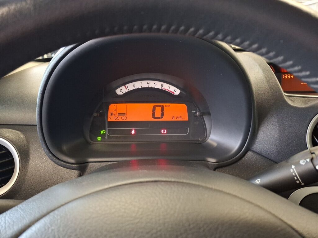 Citroen C3 2007 Ruskea (beige)