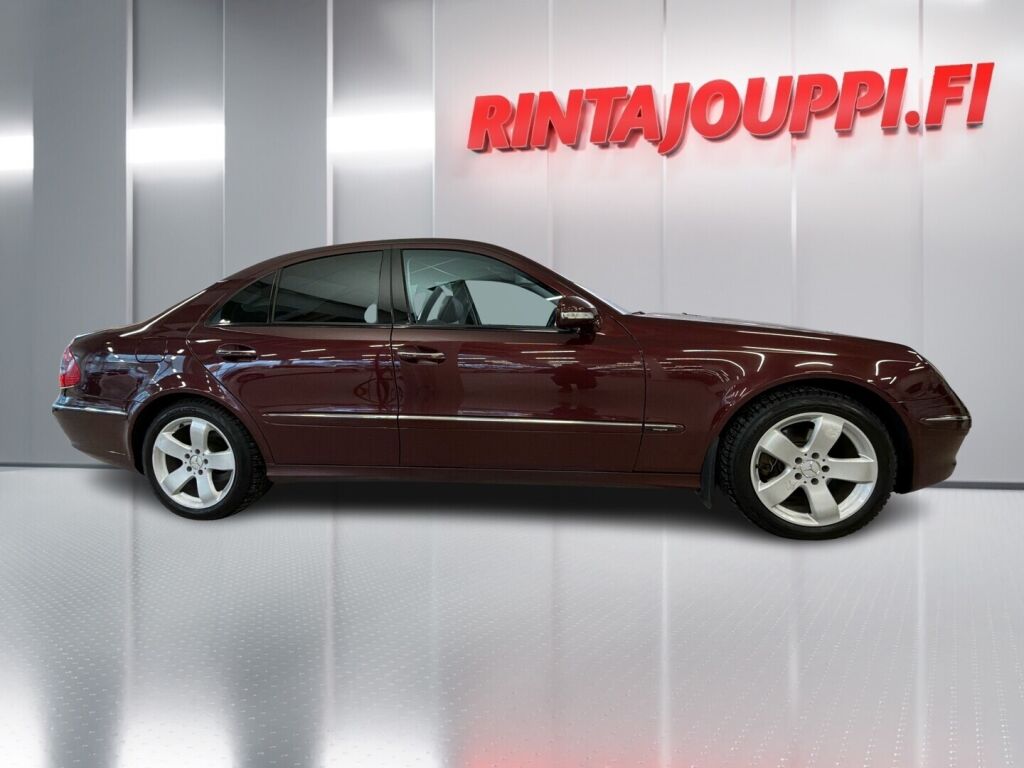 Mercedes-Benz E 2007 Punainen
