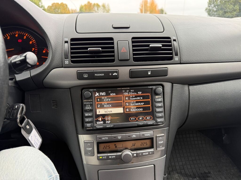Toyota Avensis 2008 Hopea